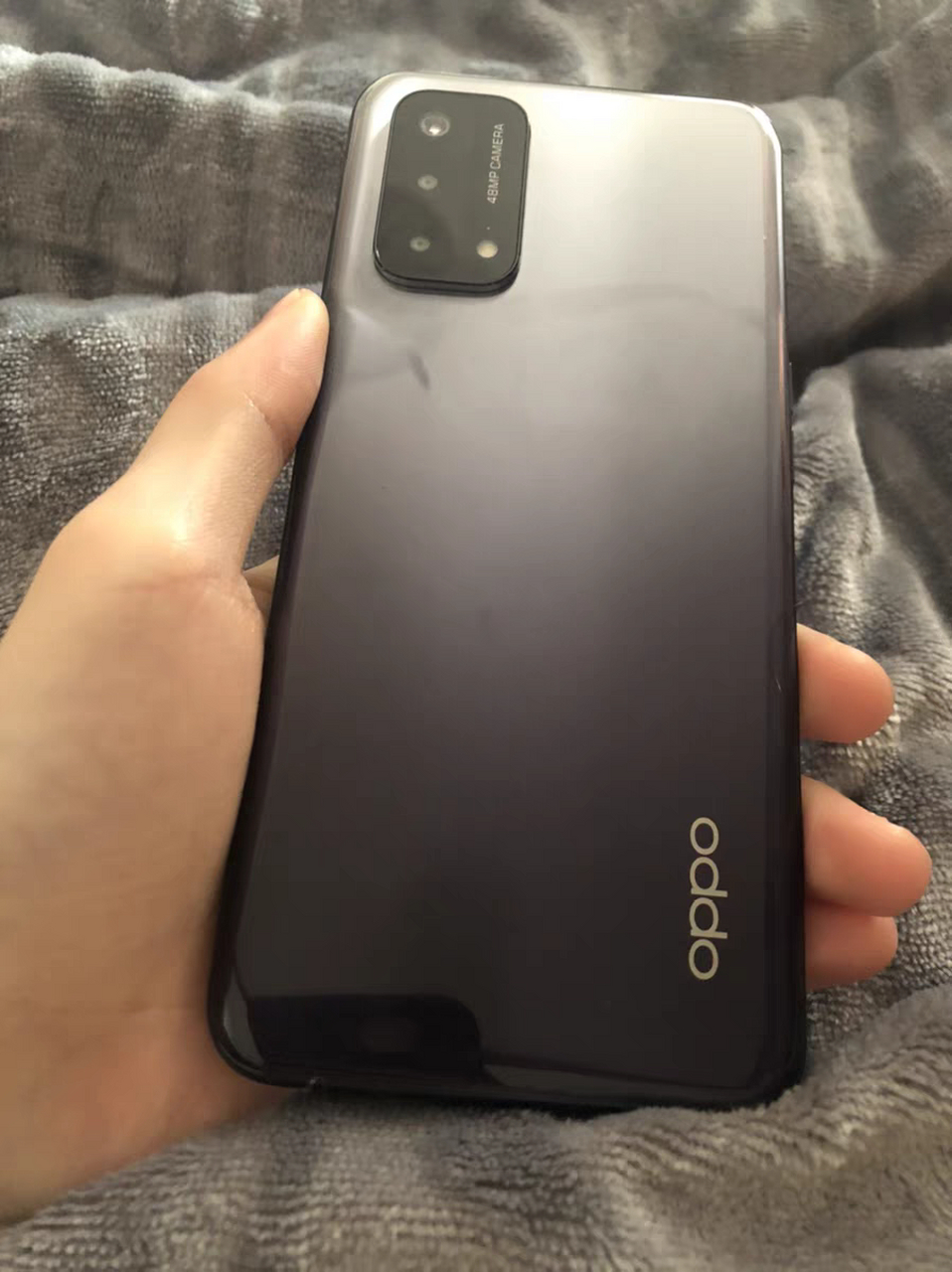 买红米note 9 pro的,后来被朋友拉到oppo体验店,被店员推了台oppo a93