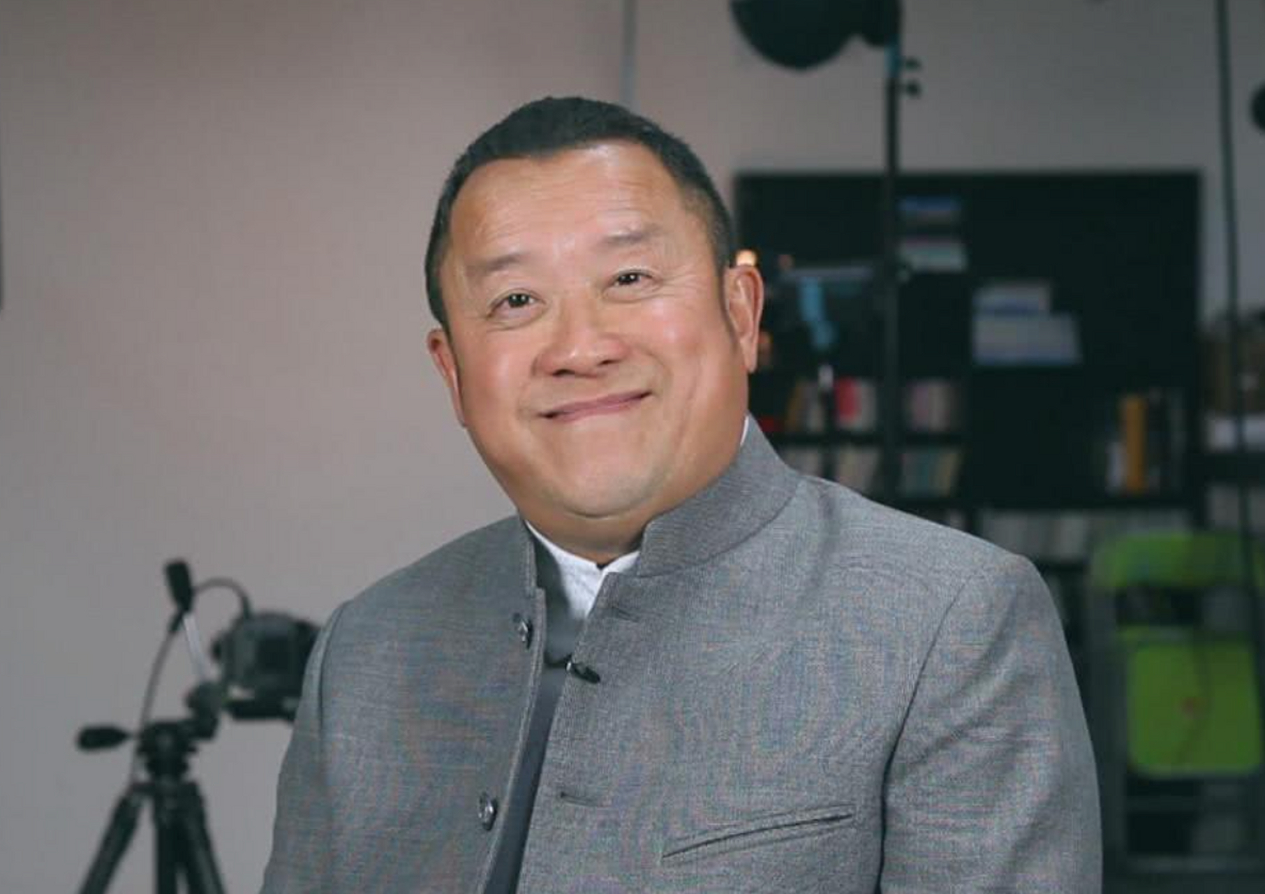 9月1日,久未露面的香港知名演员曾志伟最新近况曝光,不过,这一次