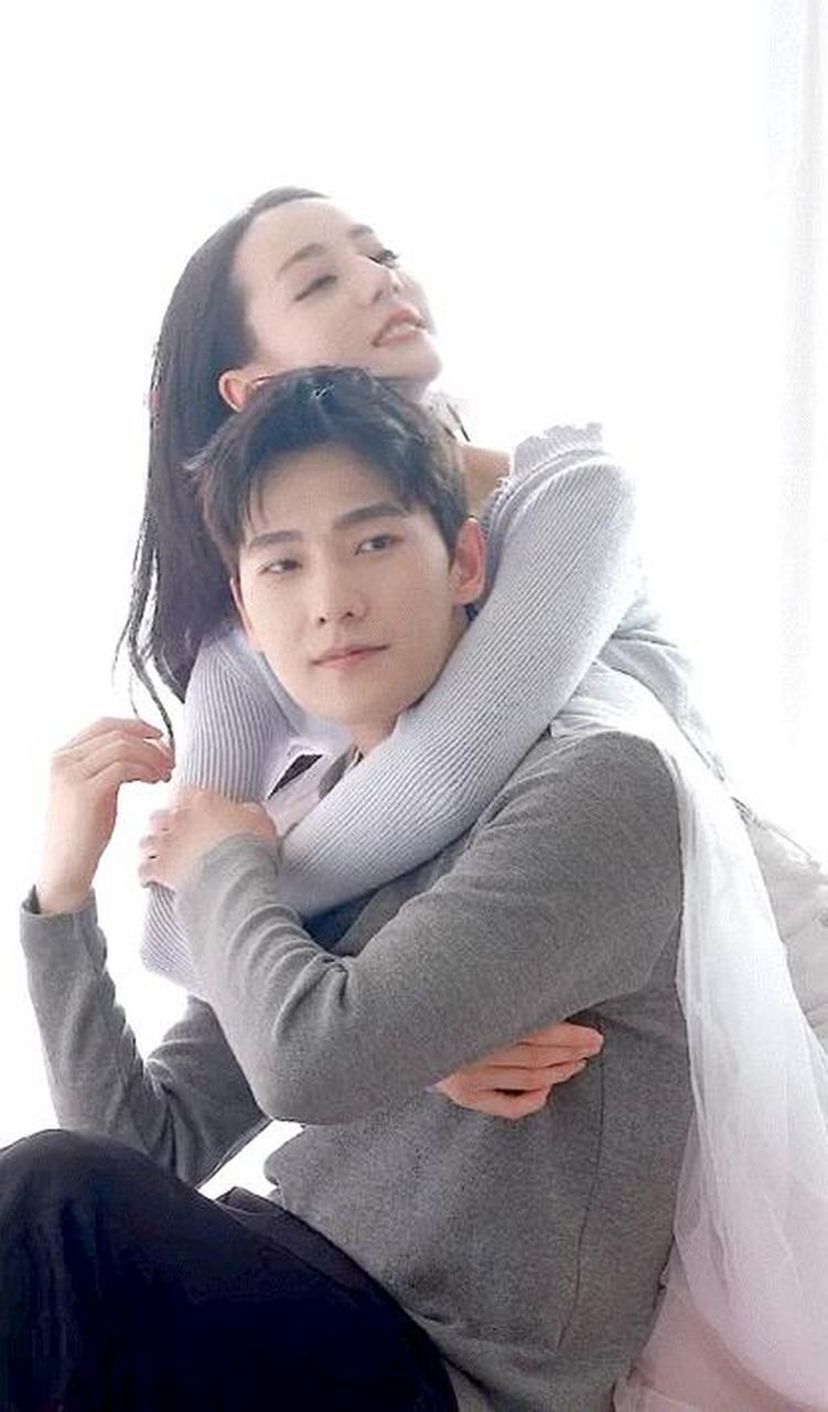 gif创作人# 杨洋跟迪丽热巴也太像现实中的情侣了吧?