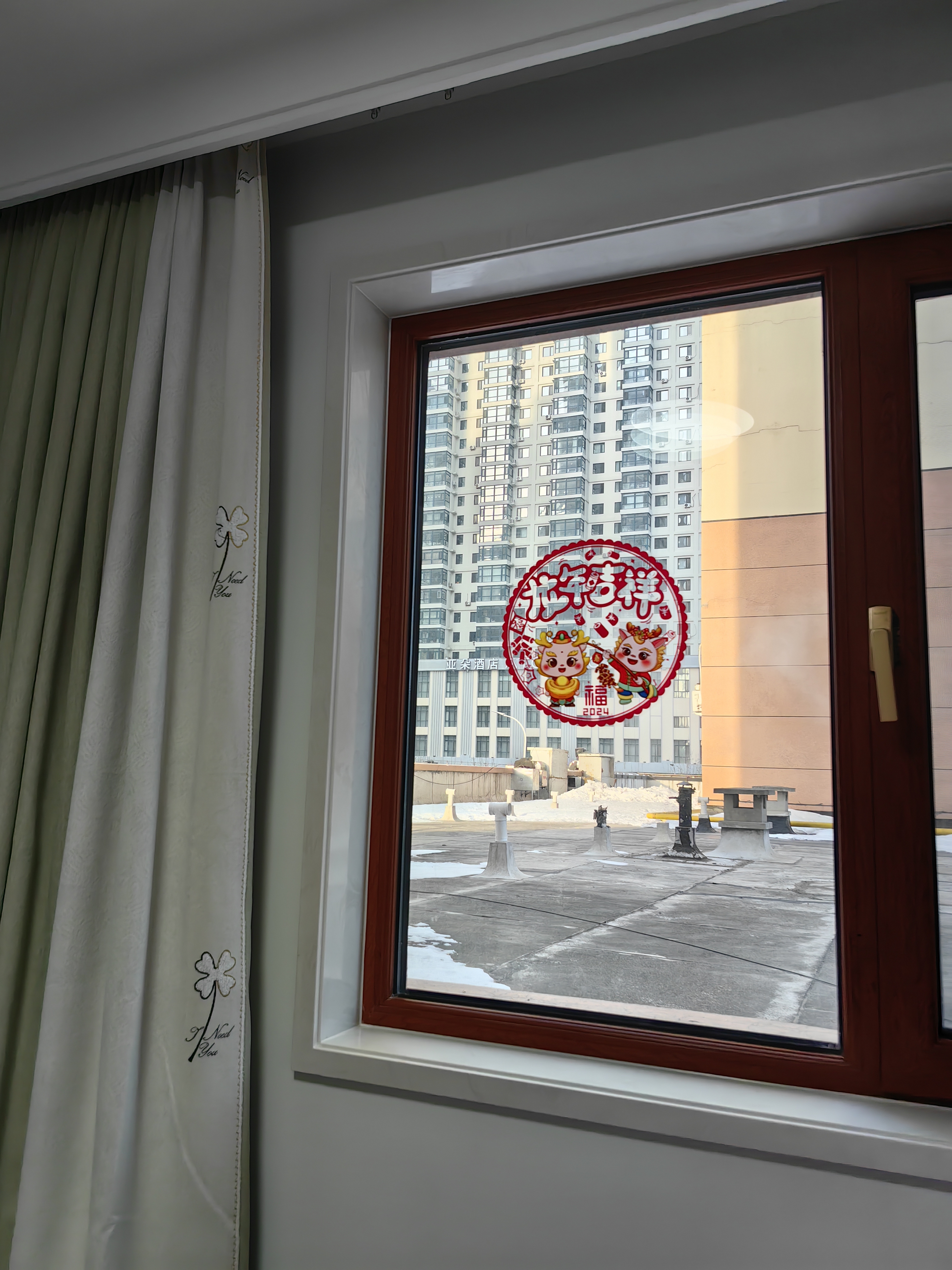 本以为能过上舒适的生活,没想到被噪音逼得要发疯了!