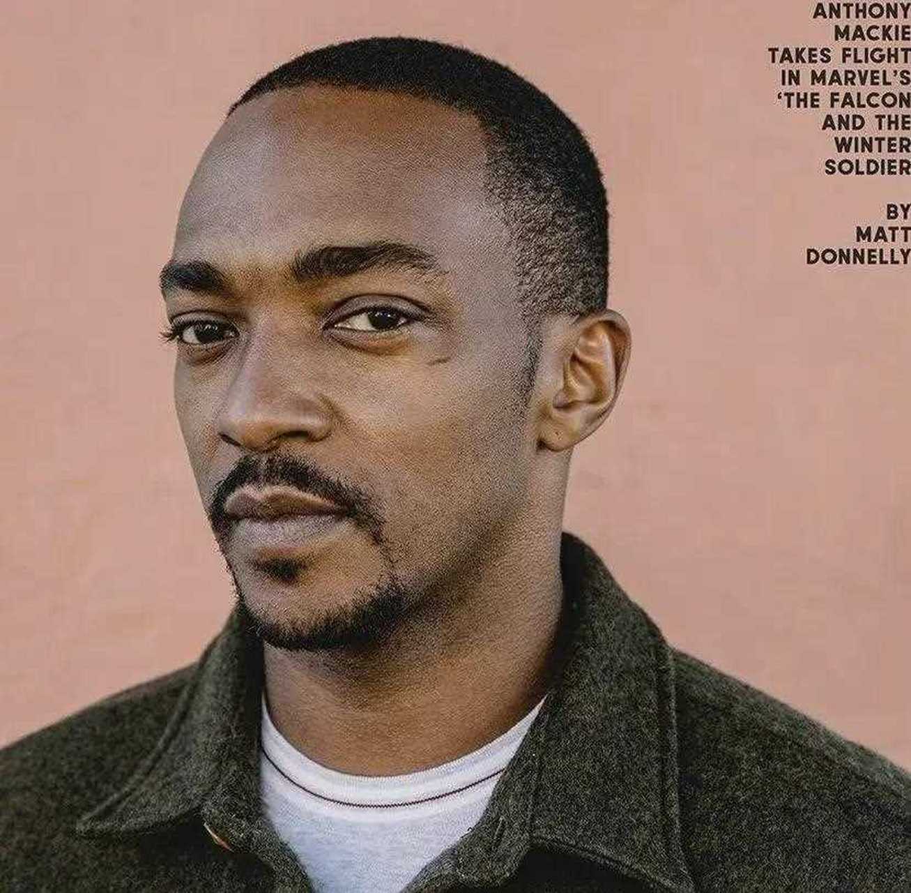 安东尼·麦凯最新《综艺》杂志大片,猎鹰很快就要和兵一起接档旺达和