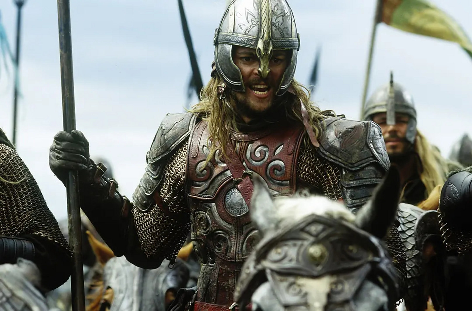 被这场宏大的冒险所吸引 《指环王:双塔奇兵》延续了《指环王:魔戒