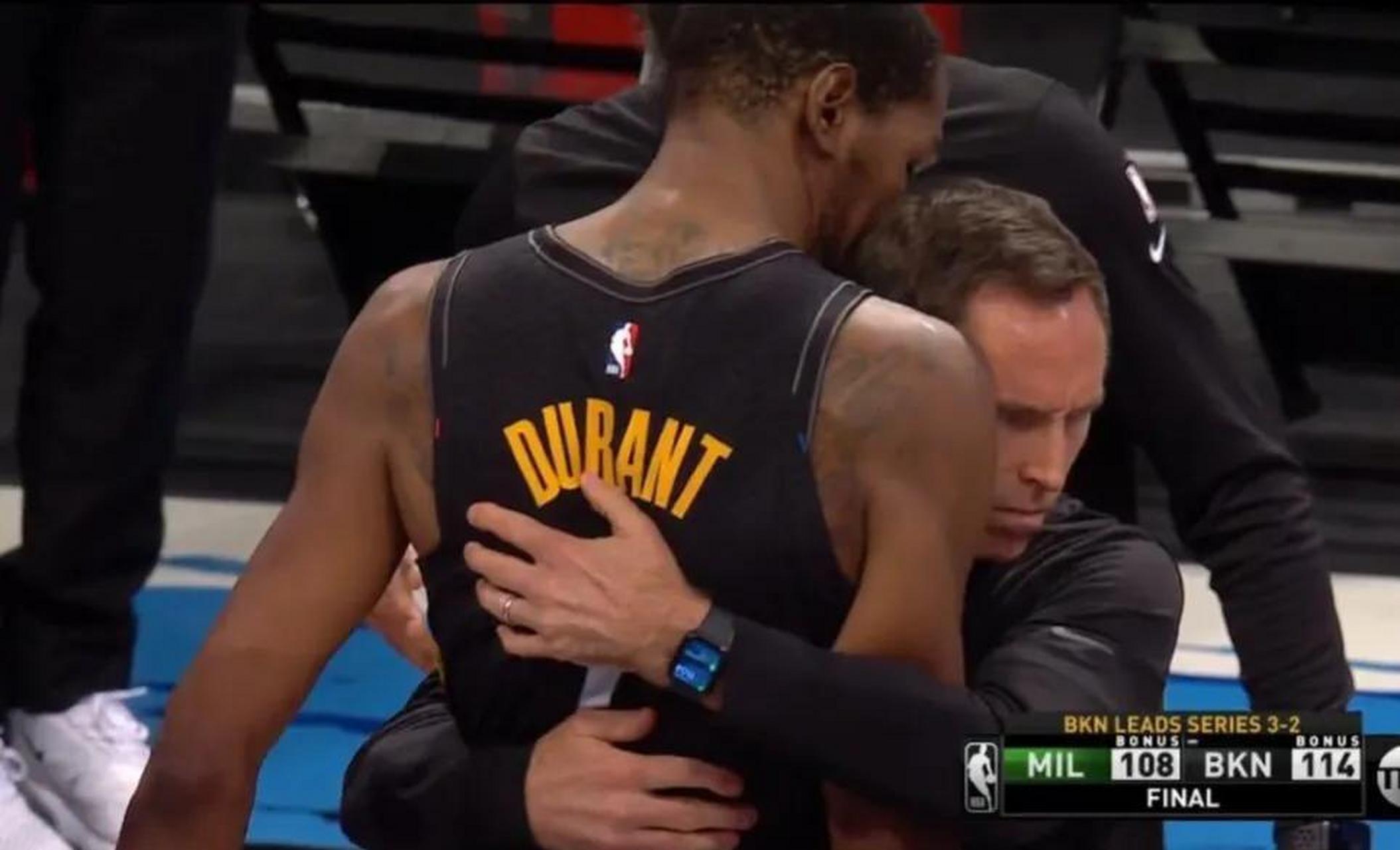 纳什赛后抱着杜兰特都快哭了,谁能不动容呢?