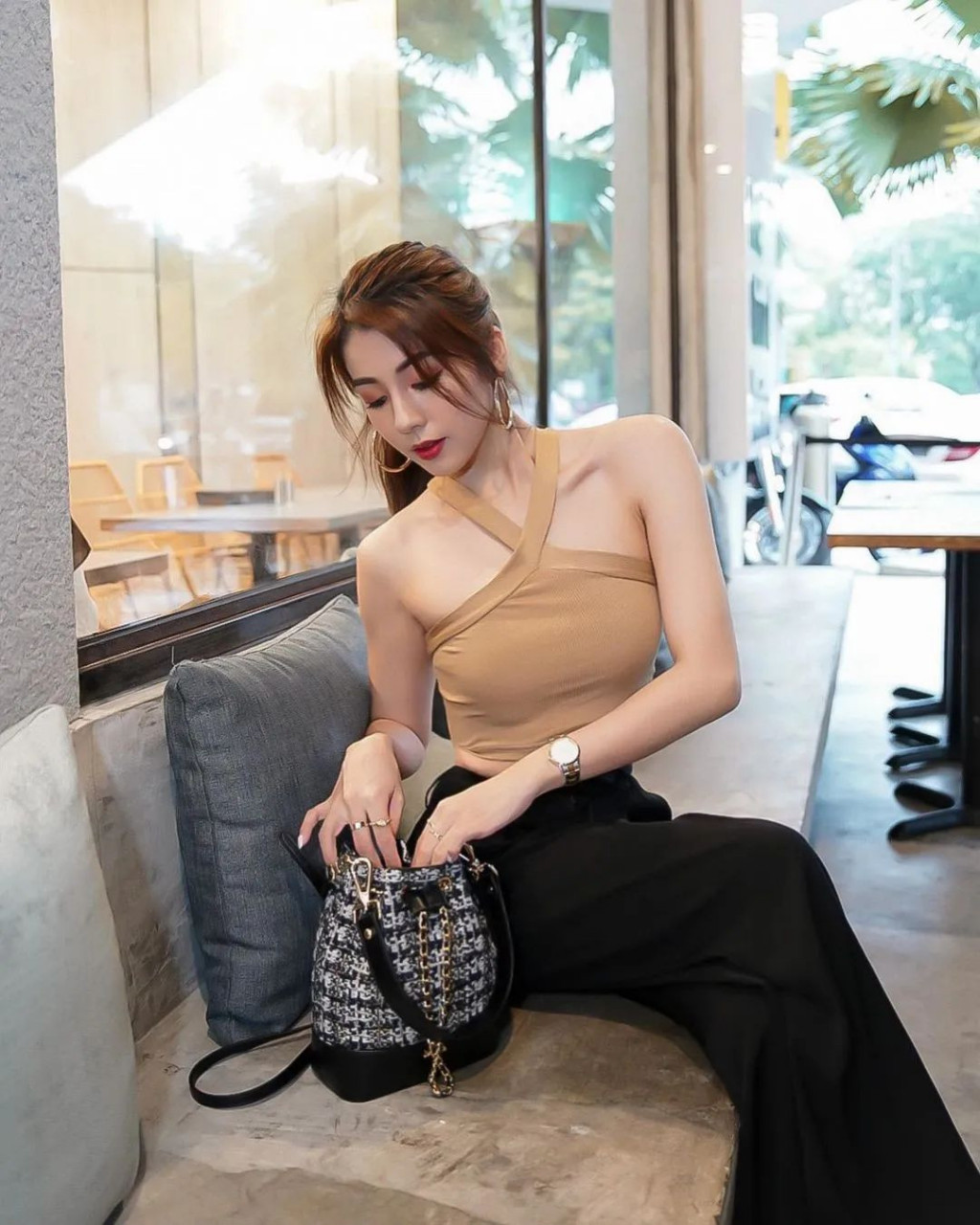 马来西亚网红mika,拥有高贵气质的高冷女神