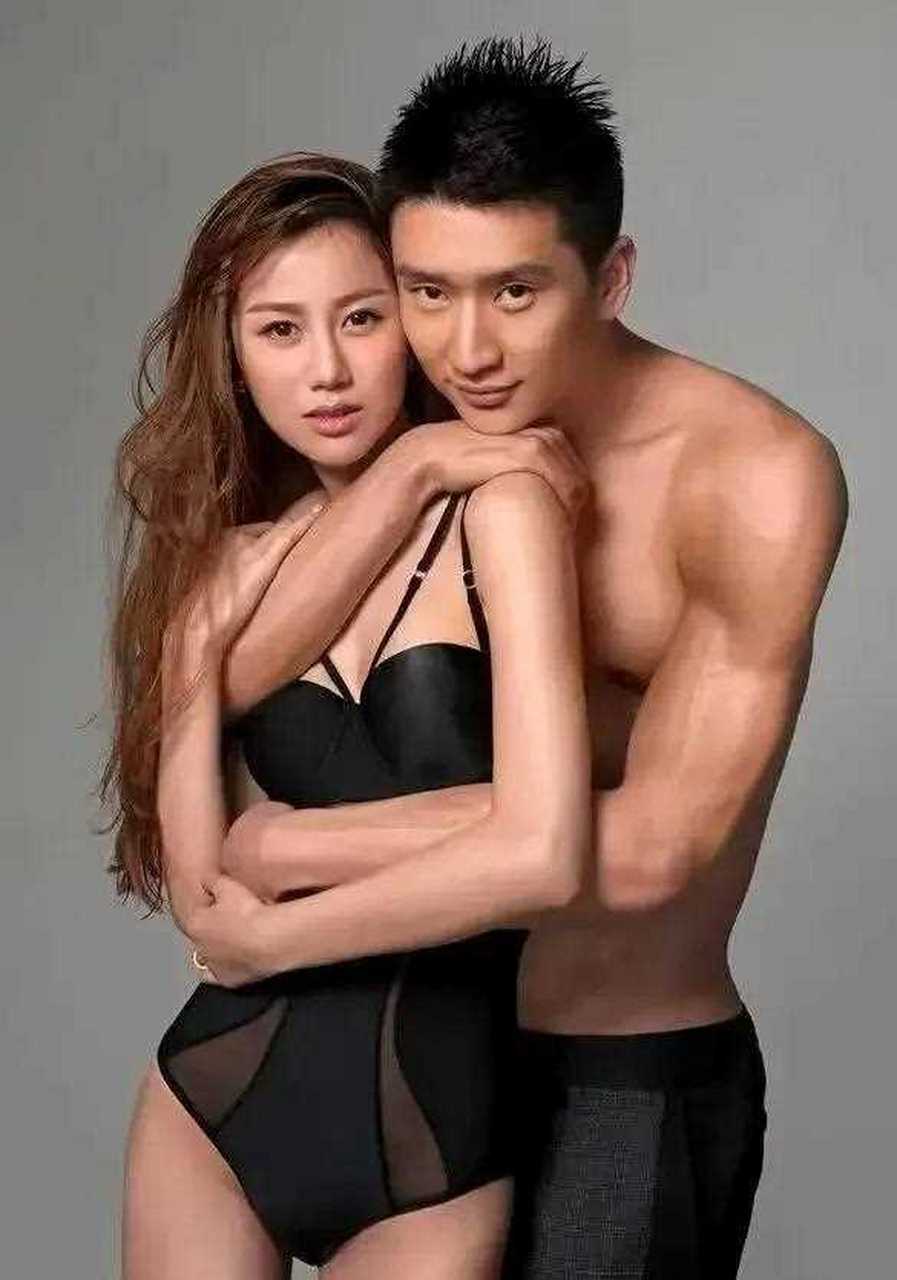 孙悦和娇妻的写真集引发热议,老婆这身材一点不输超模啊,前凸后翘曲线