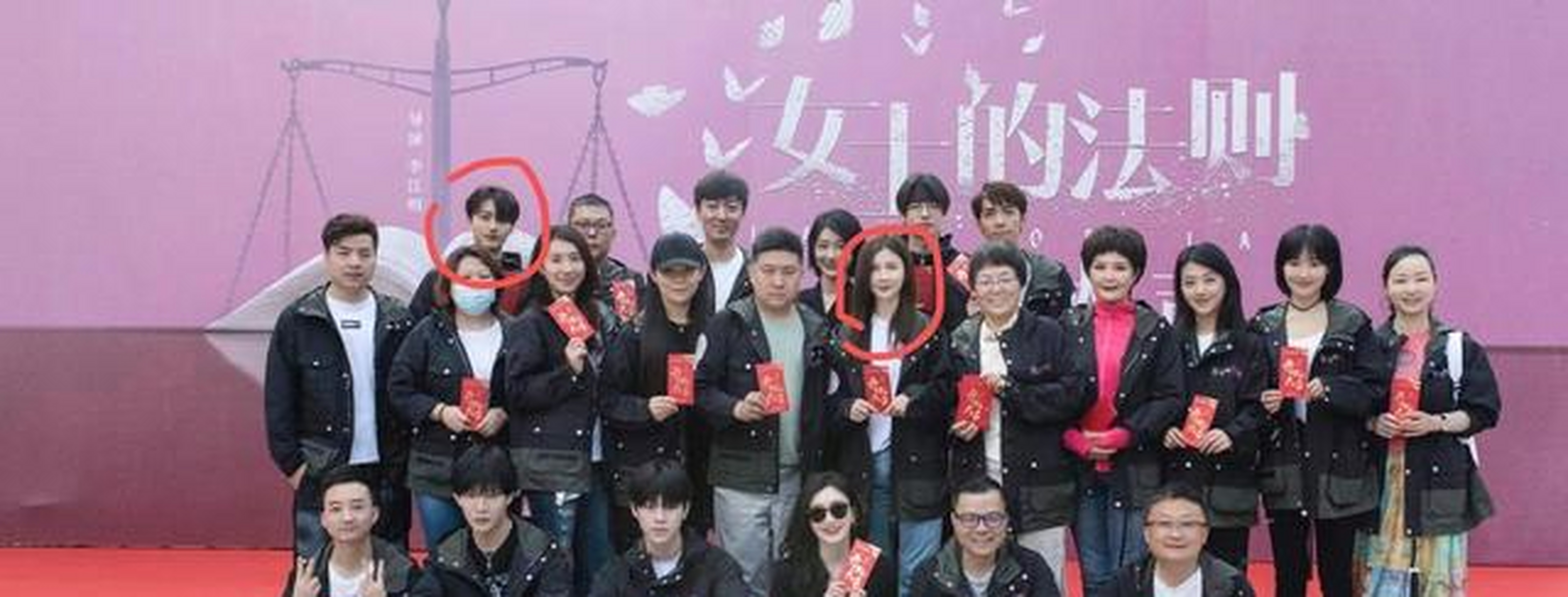 师铭泽早前认识了女制片人徐立,两人合作了网剧《一吻不定情》后,参与