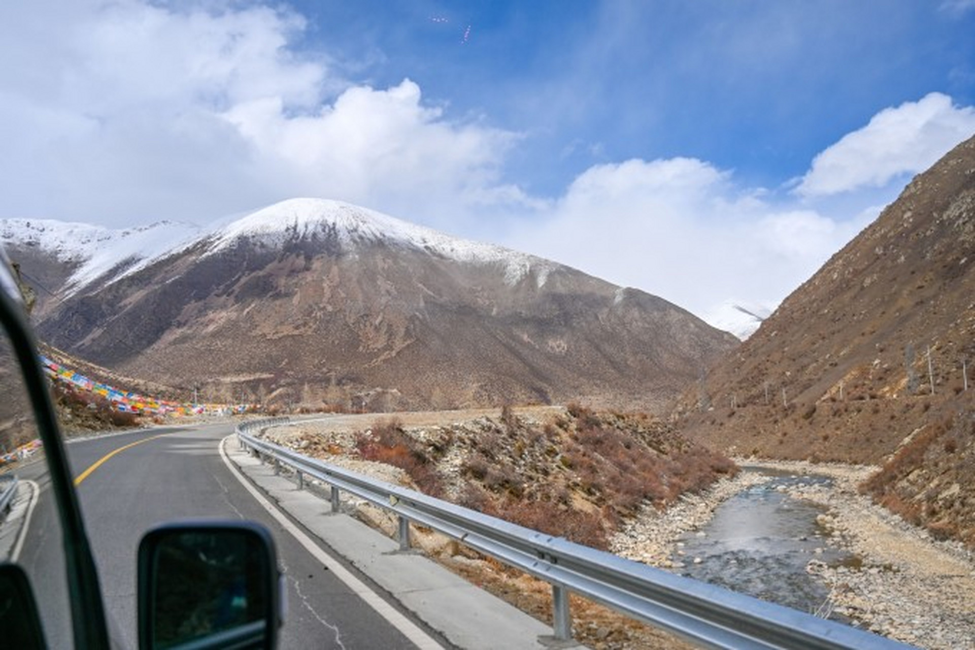 自驾g349,藏北沿途的神秘风光 g349国道一路途径 察雅 ,洛隆,边坝
