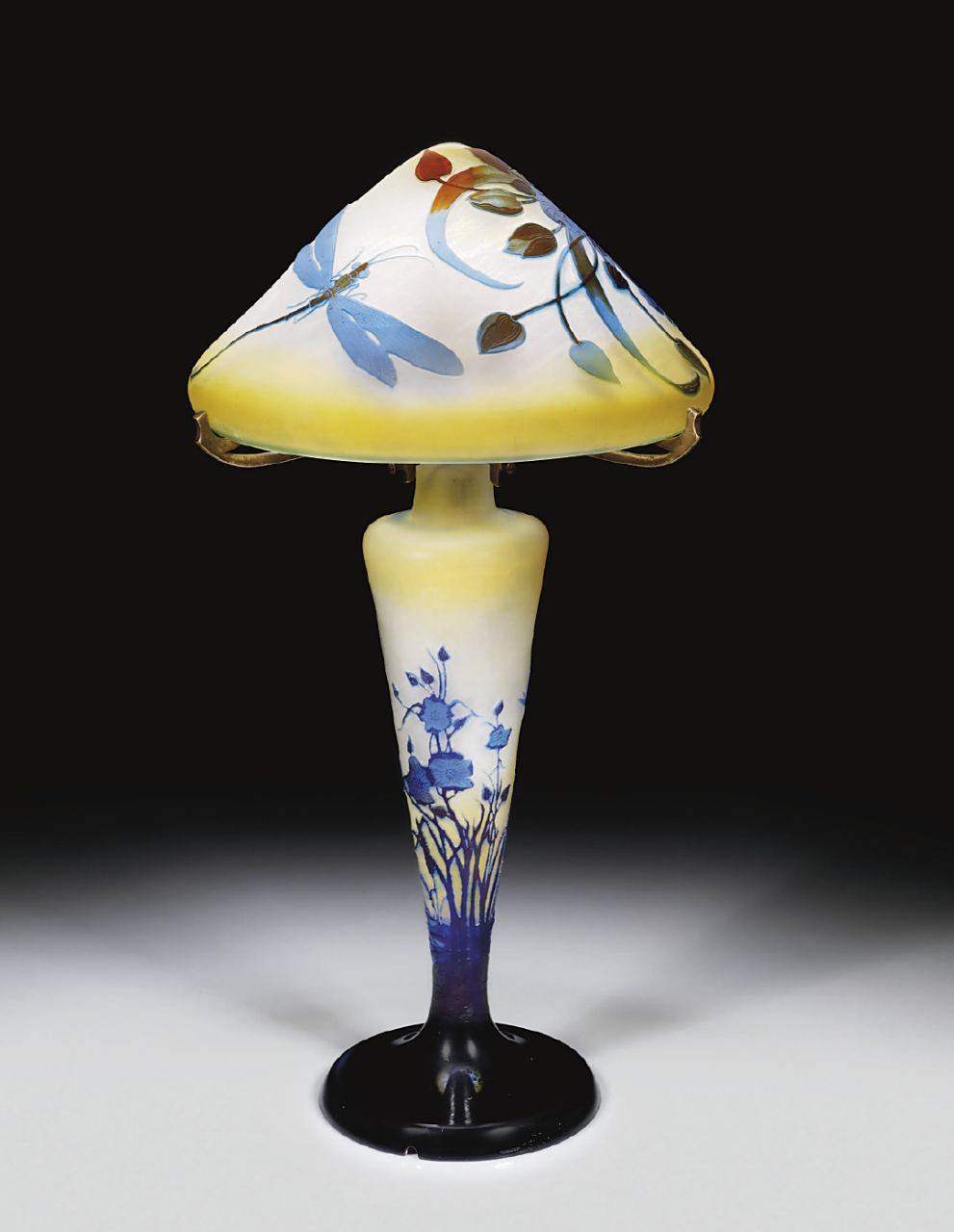 新艺术运动工艺巨匠加莱设计制作的古董台灯.