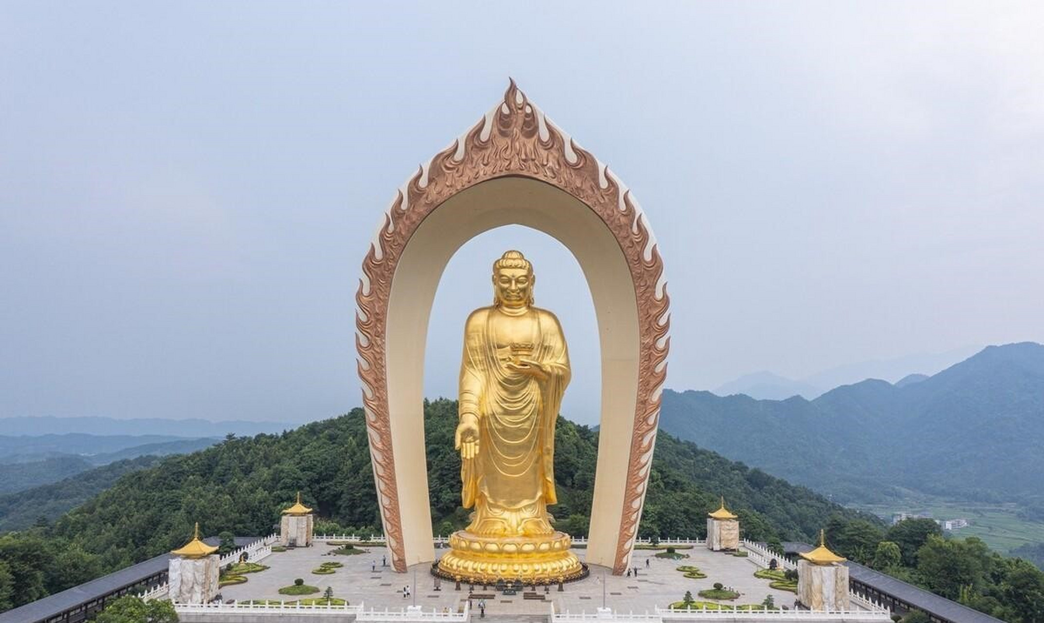 #年轻人的第一柱香#九江-东林寺 在江西九江有这样一座寺院,他拥有全