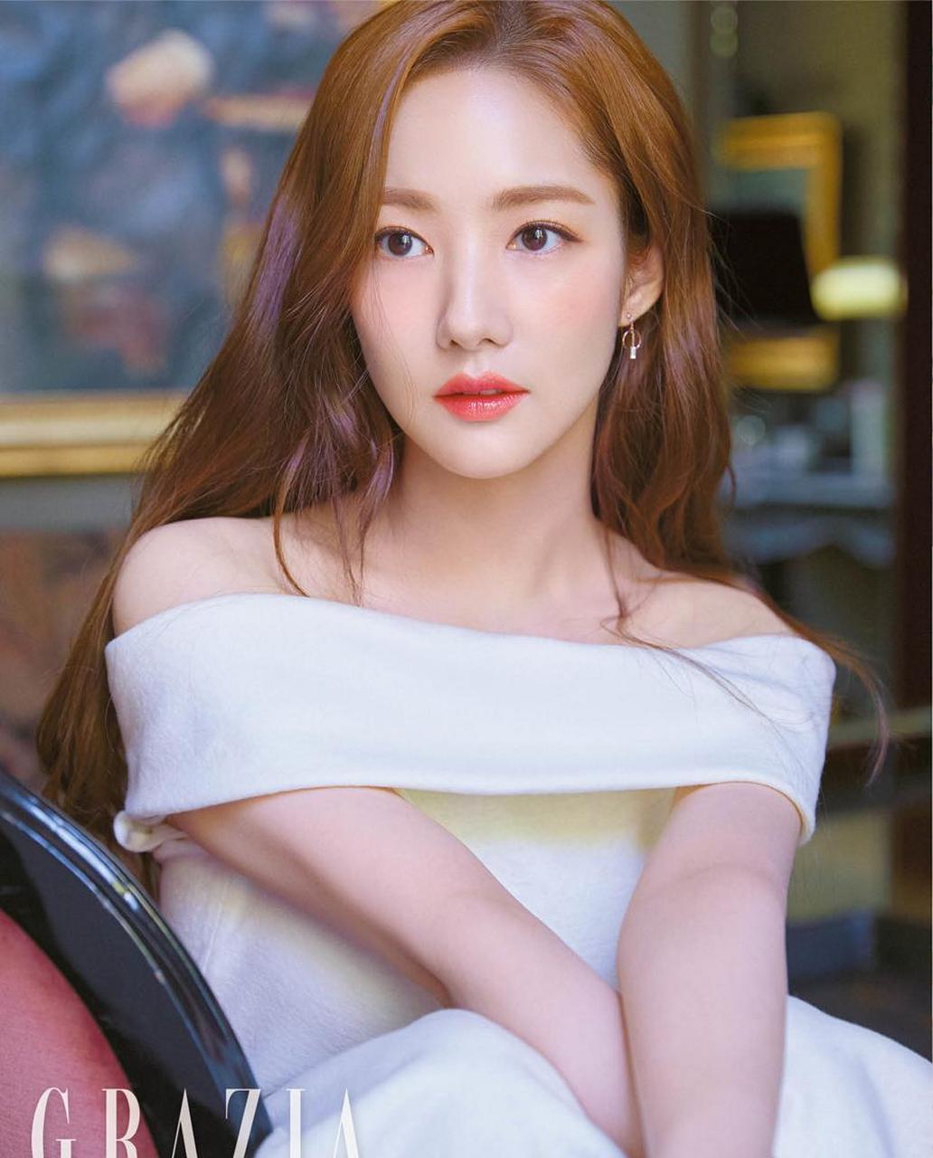 朴敏英时尚杂志封面图集一