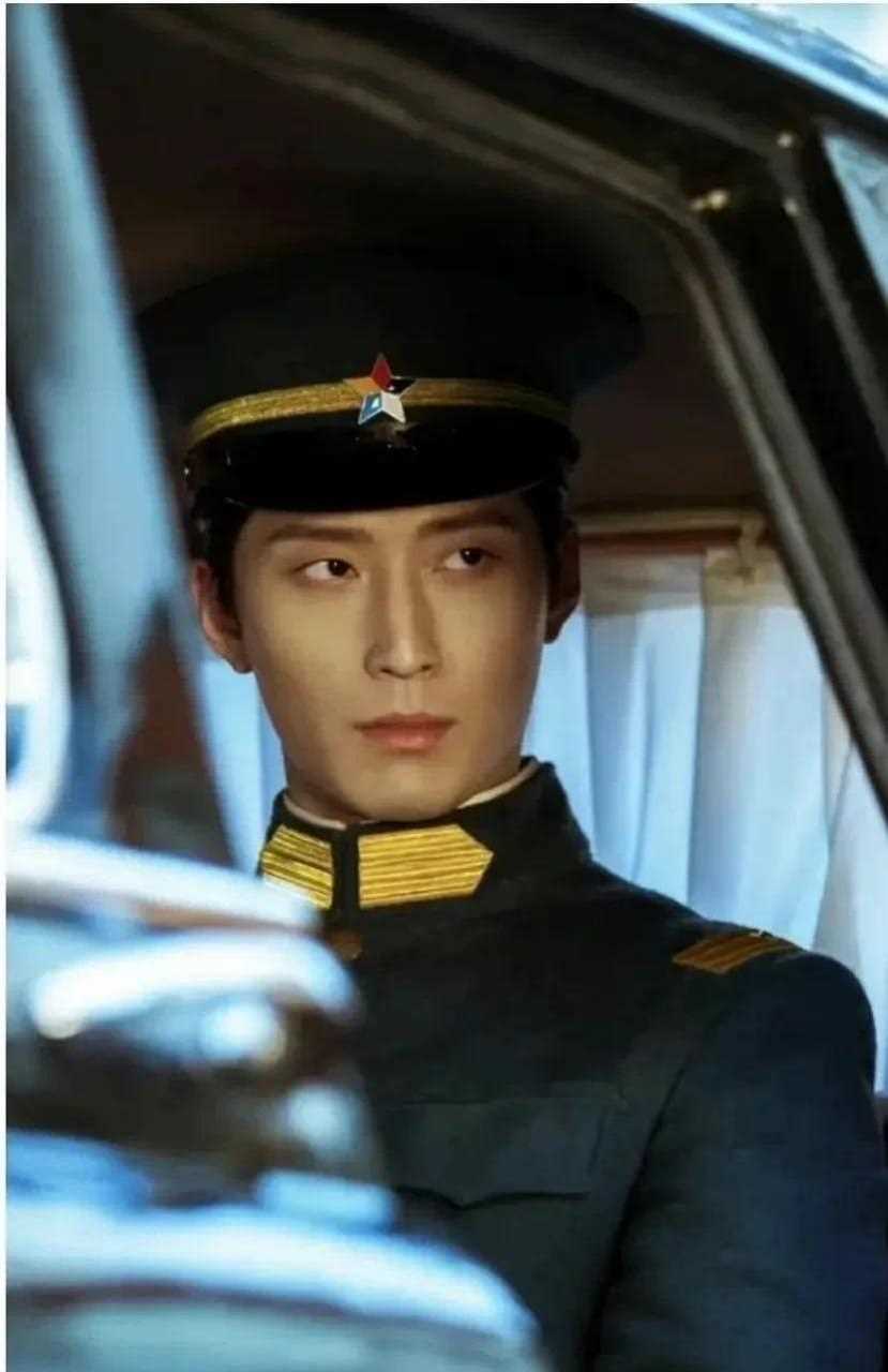 男明星民国军装造型 哪位是你的天菜?