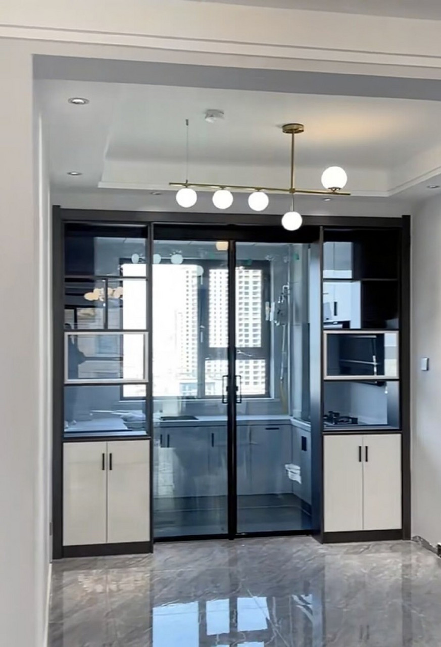9款厨房门两侧做柜子隔断的装修案例分享