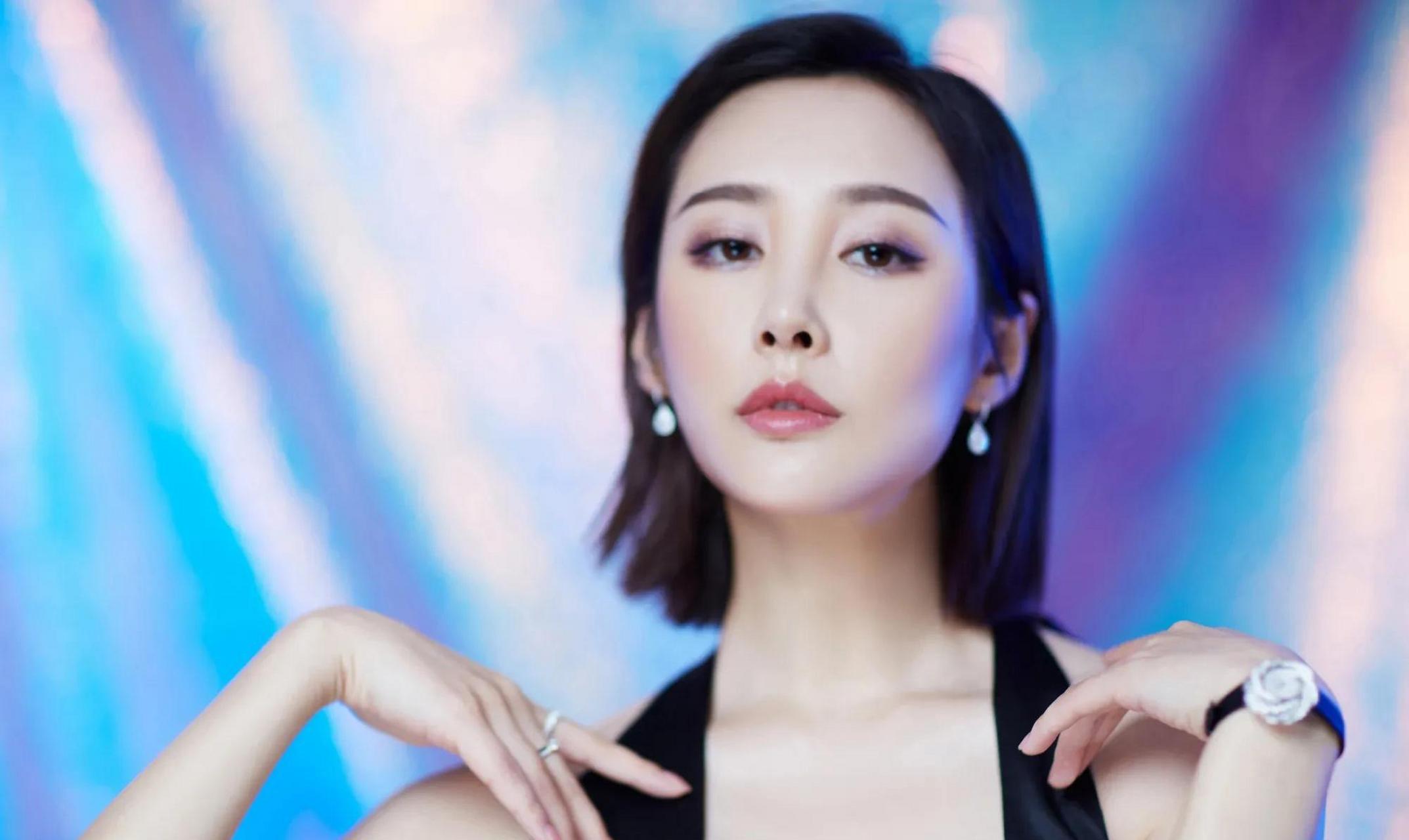 明星图片李纯