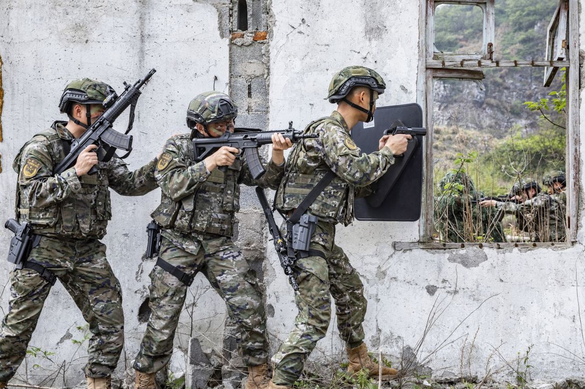 武警第二机动总队图片