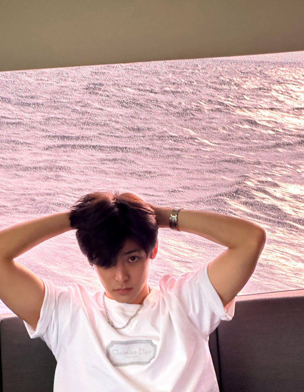 侯明昊不愧是内娱新晋"男菩萨"!