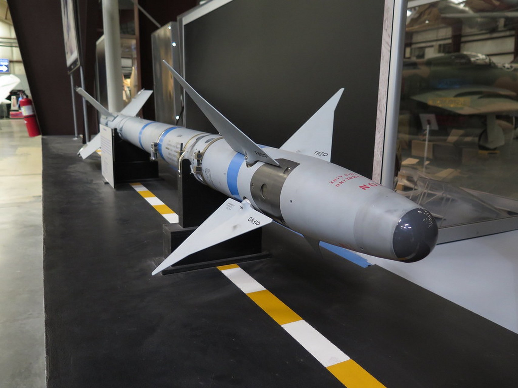 美媒:美国已经批准向日本出售44枚aim-9x block ii"响尾蛇"导弹及相关