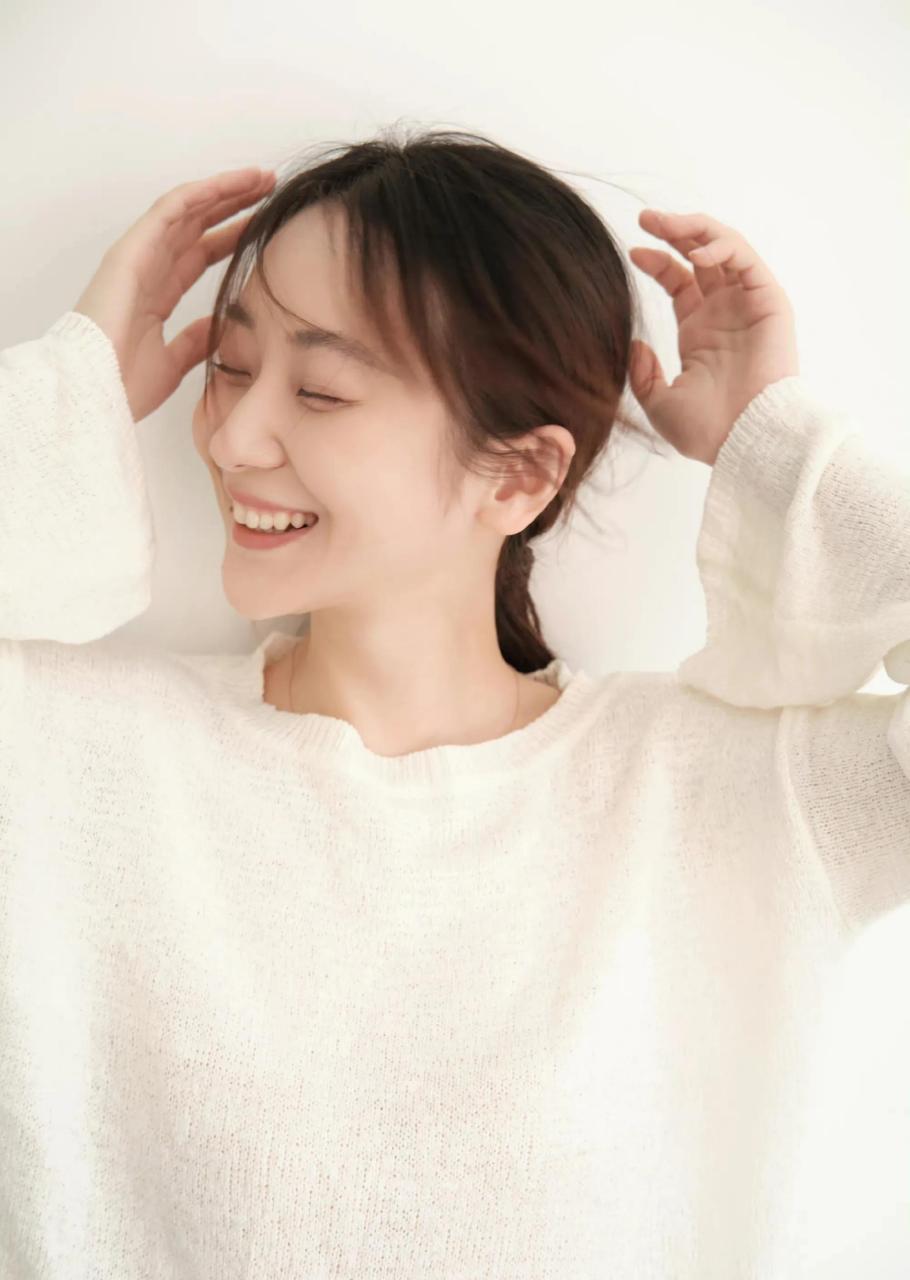 领动计划# 陈梦希 最孤独的时光, 会塑造最坚强的自己. [玫瑰]