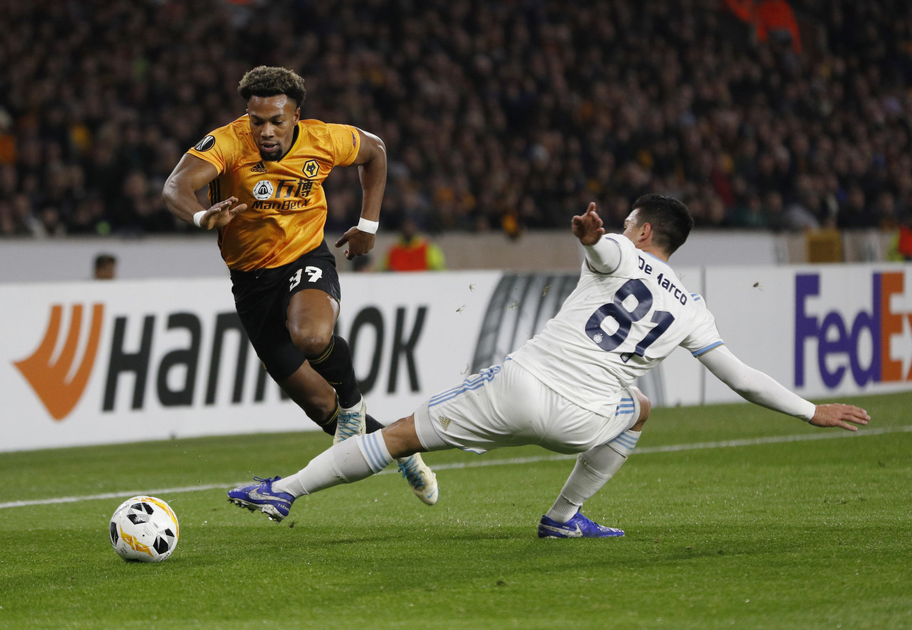 特劳雷与狼队的合同还剩三年时间,本赛季至今,他为球队出战43场比赛