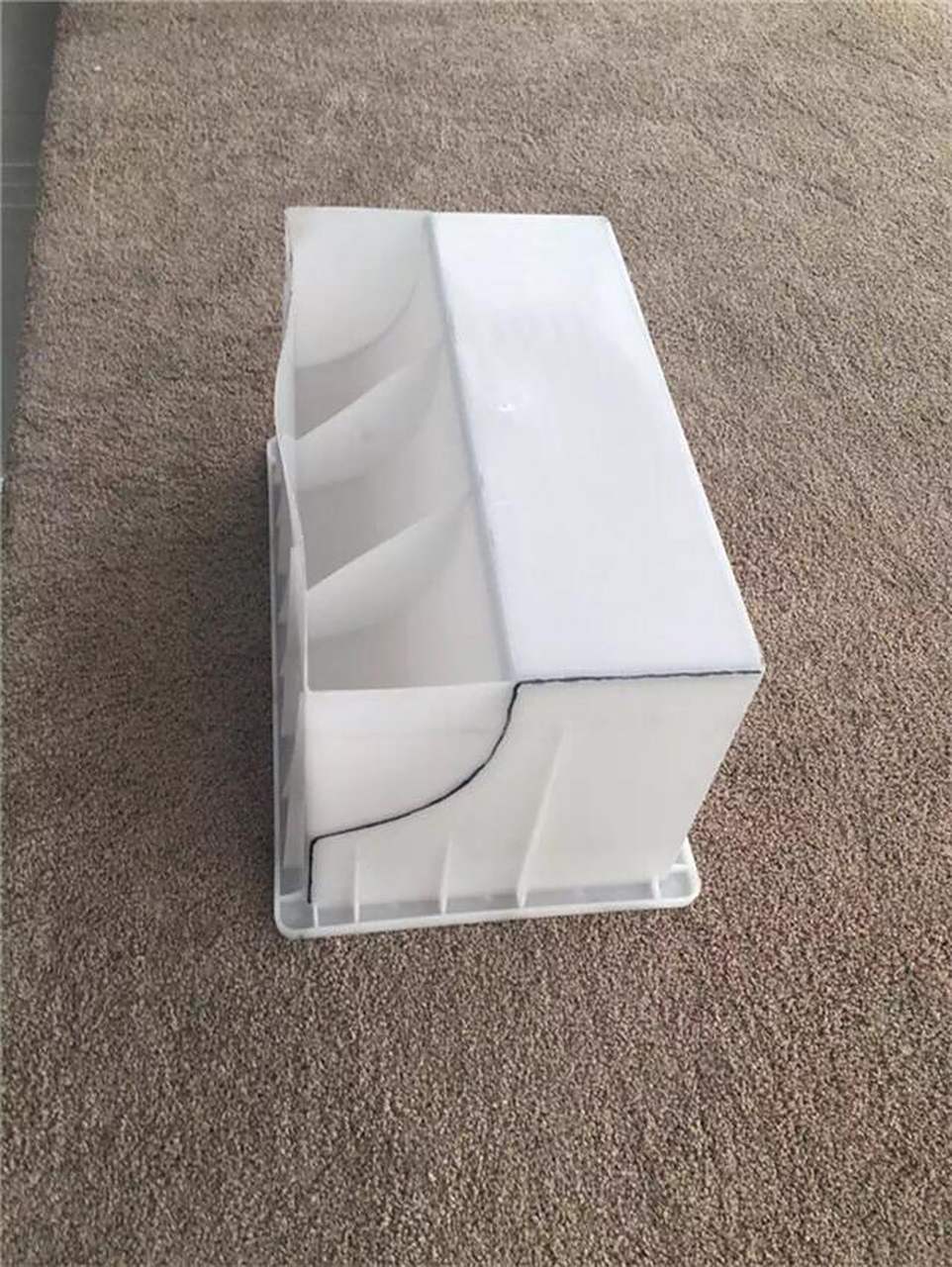 路肩石模具# #塑料路沿石模具# #塑料路侧石模具# 路沿石模具材质为