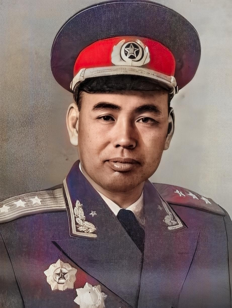 1957年,老将徐永清来上海出差.