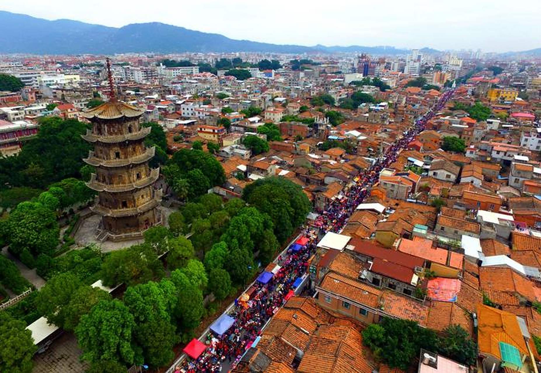 福建旅游景点大全# 泉州西街,历史文化的长廊  泉州西街是泉州市最