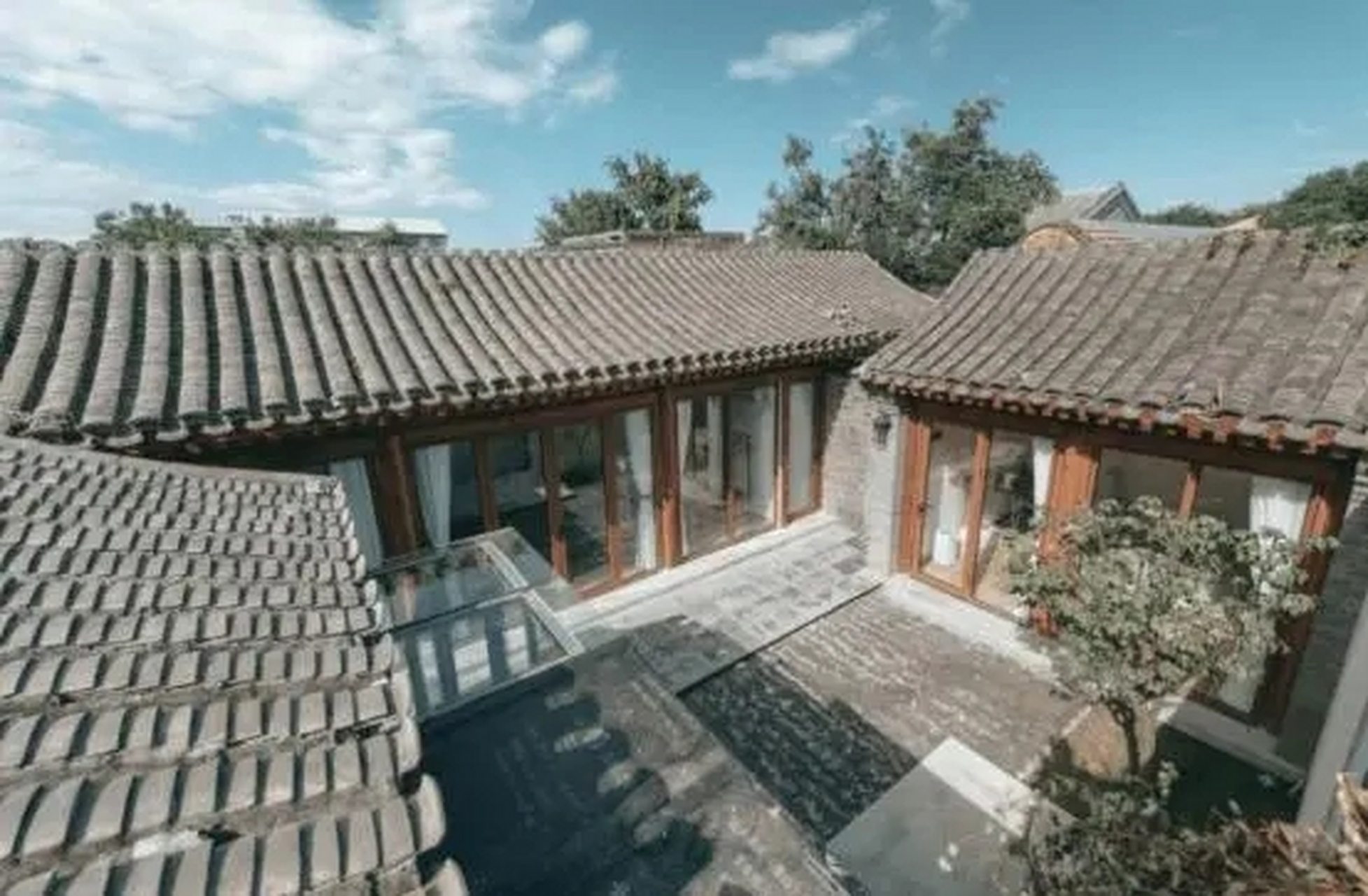 坐拥北京9亿四合院,座驾比马云还贵,李晨究竟多有钱  住北京9亿四合院