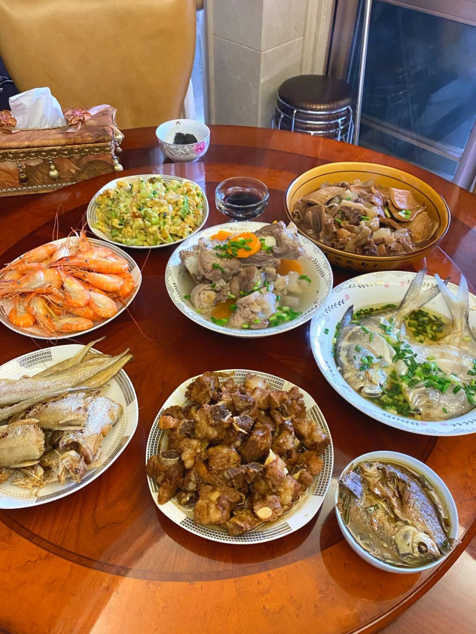 图一,湖南朋友请吃饭 图二,广东朋友请吃饭 图三,浙江朋友请吃饭