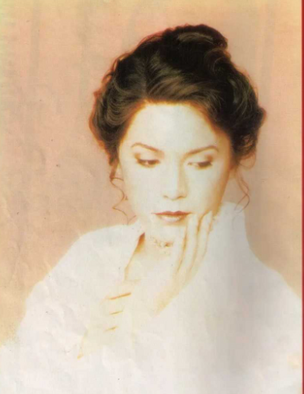 《蝴蝶君》中的尊龙!