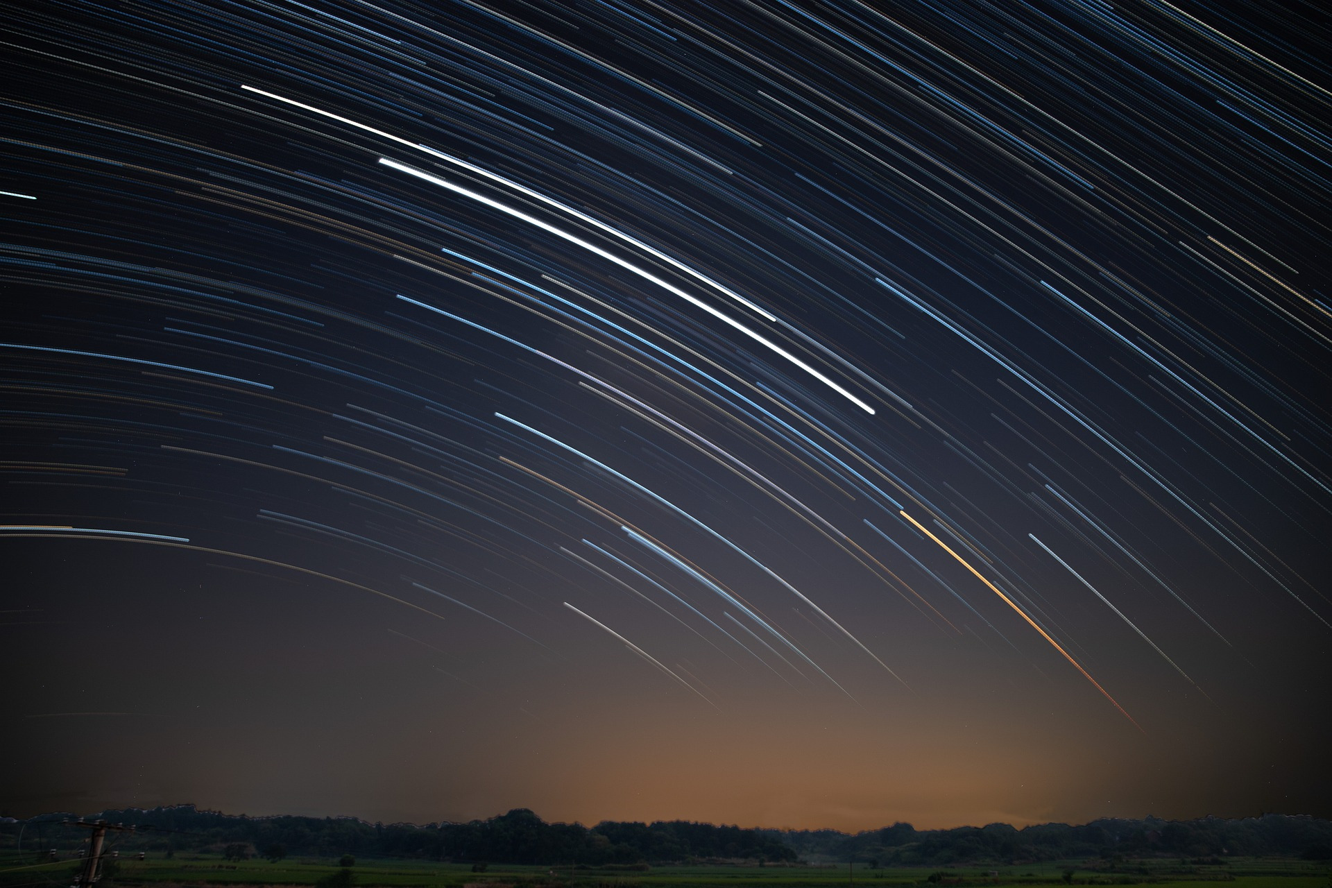 几个小技巧教你如何用手机拍出唯美星轨图. 一,拍摄准备 1.