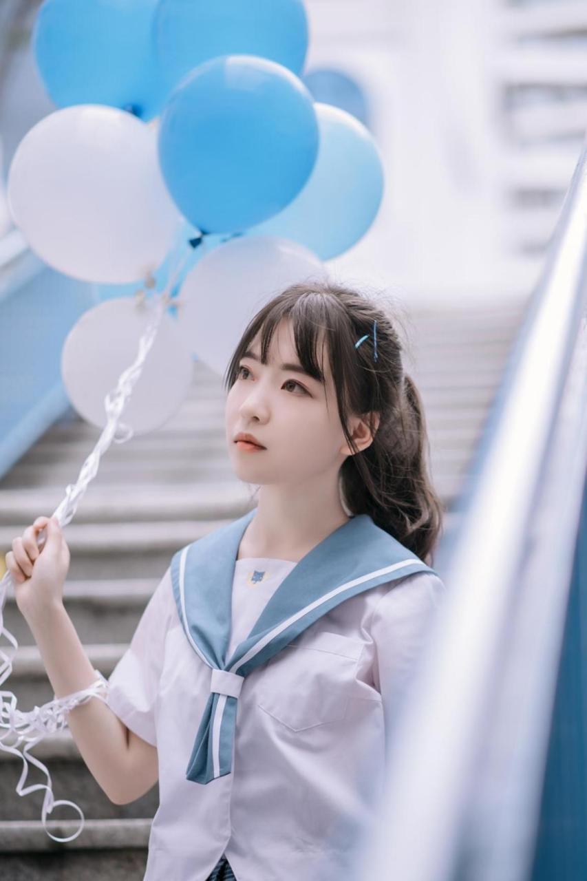 日韩系白皙少女甜美可爱摄影