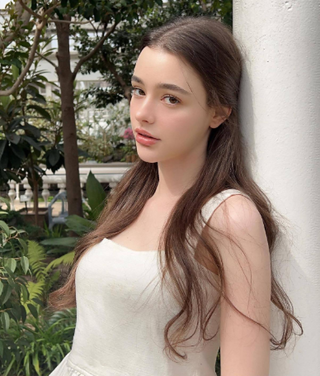 俄罗斯美女模特 dasha taran ,不只五官如洋娃娃般精致,还有一双清澈