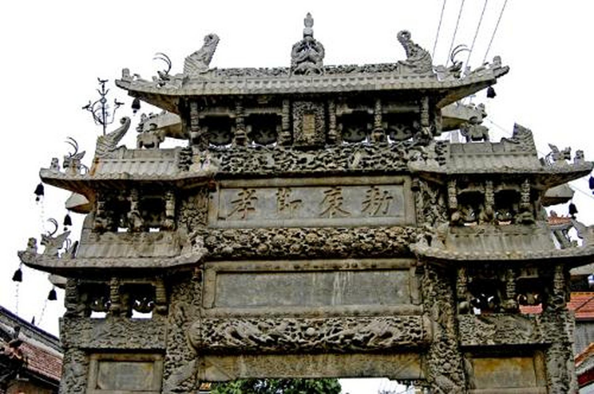 夏日旅行记#百寿坊:在菏泽好玩的地方排行榜中它建立于乾隆时期,赂篌