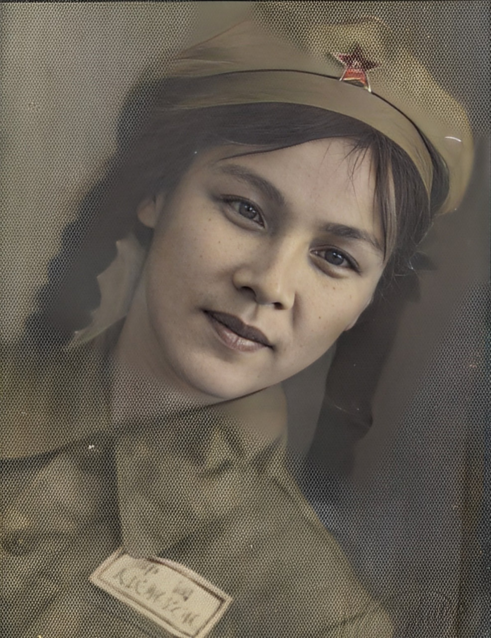 陈菲菲曾是中国人民解放军第31文工团的一员,1955年,他因为形象好