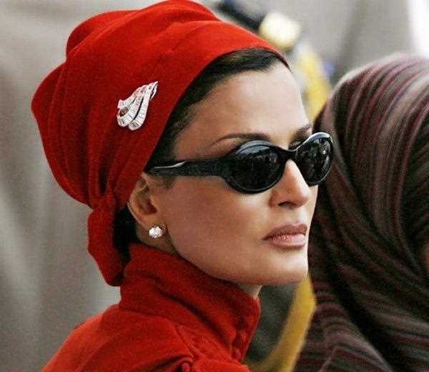 卡塔尔王妃谢哈·莫扎 (sheikha mozah)是这个星球上最时尚的第一夫人