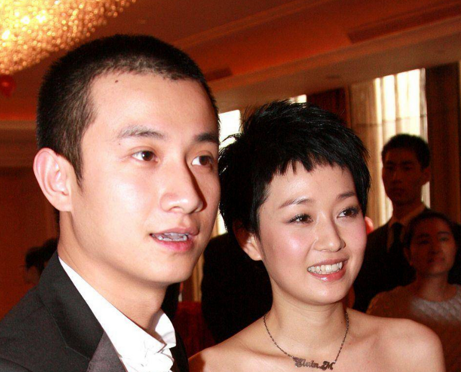 近日,马伊琍首次公开谈及前夫,马伊琍说,她的前夫是一个很优秀的人