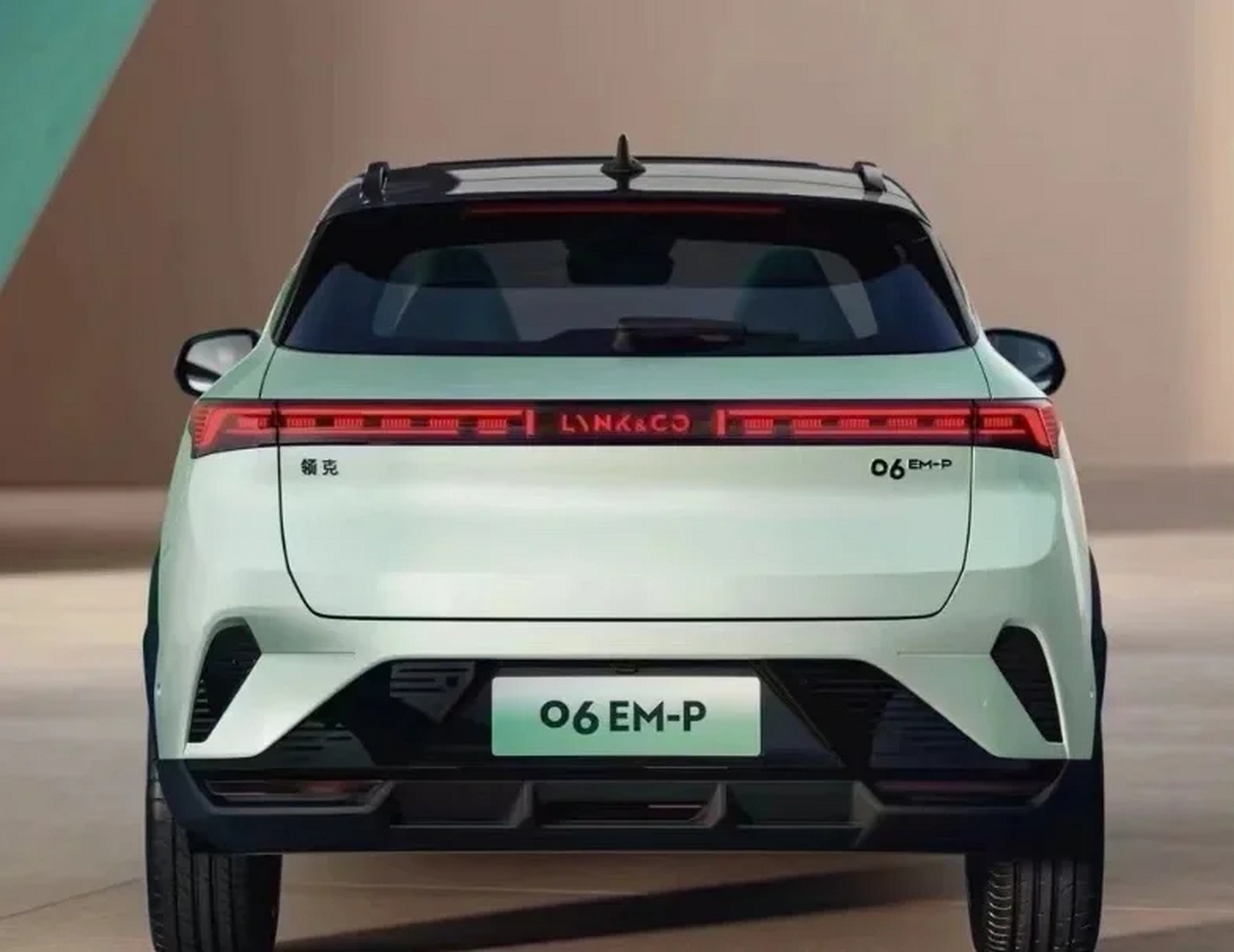 我恨,新版领克06  丑绝人寰的尾灯 简直是垃圾 等了一年又要重新选车