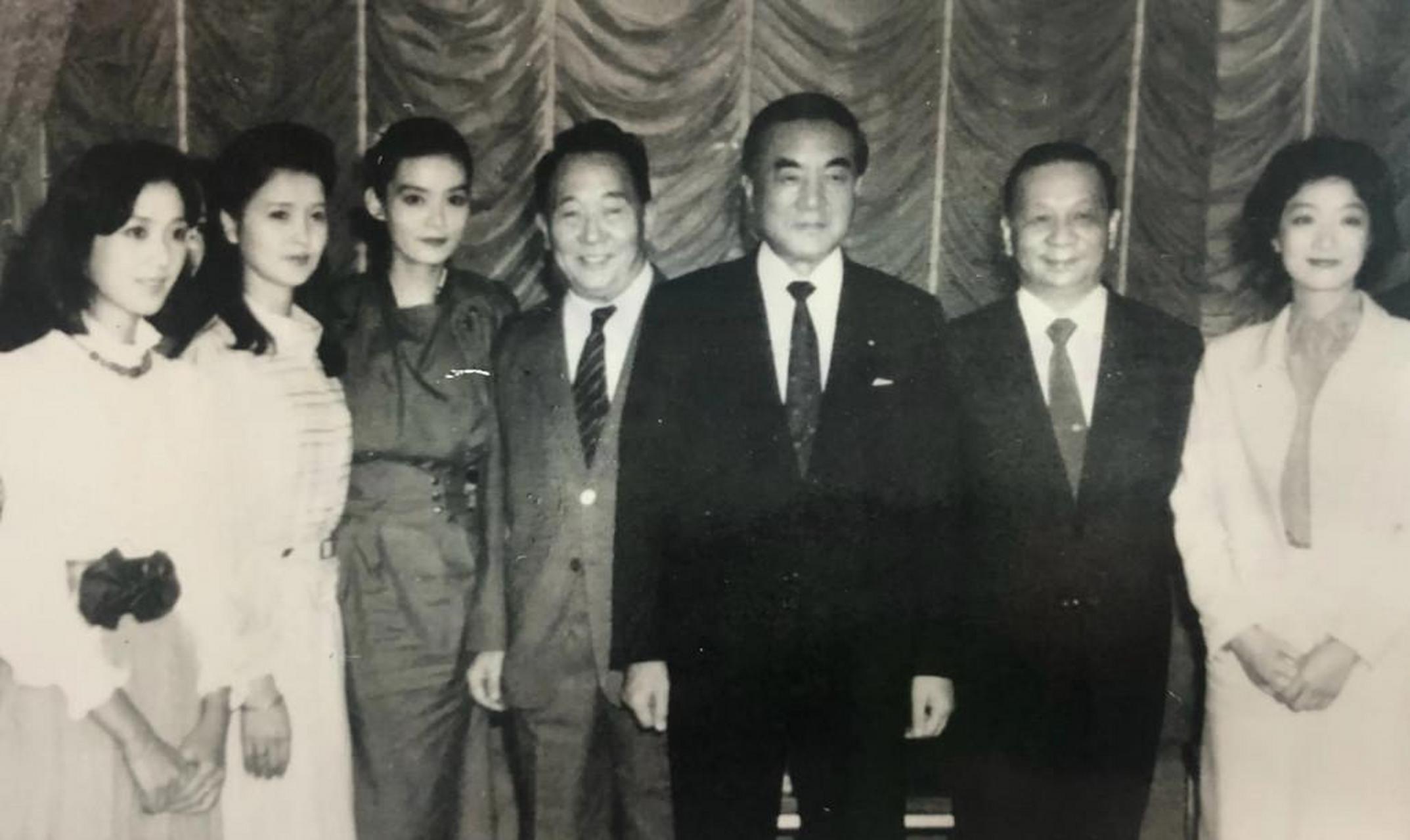 除了潘虹,龚雪,另两位女演员,大家认出是谁了吗?