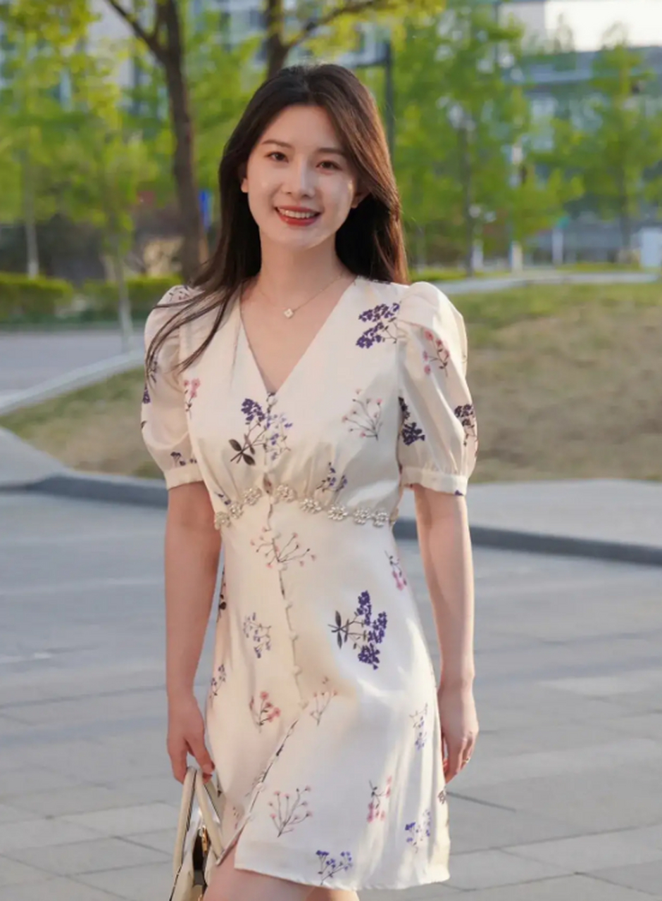 30岁依然好看,浑身散发着女性的成熟和魅力!