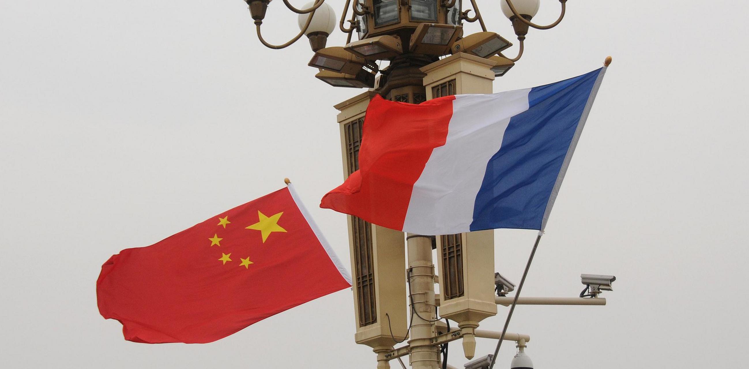 在法国总统马克龙访问中国后,俄罗斯终于表态了,就在7日,俄总统新闻