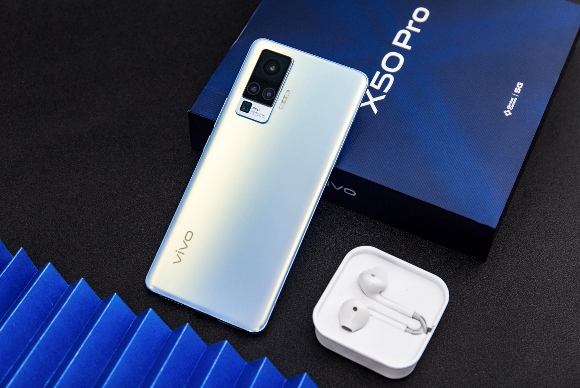 新机争霸赛# #vivox50打榜# 表妹前段时间刚刚高考