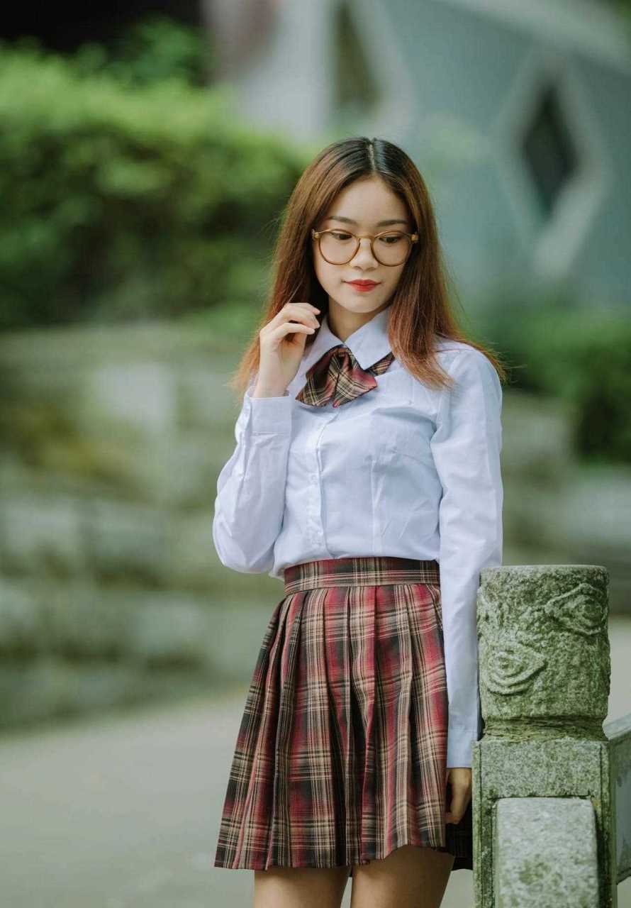 碰到一个戴眼镜的小姐姐,你会怎么拍呢?