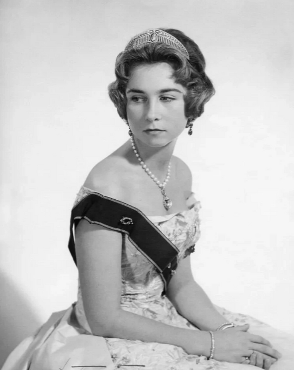 西班牙索菲亚王后年轻时的照片, 她是现任西班牙国王费利佩六世的母亲