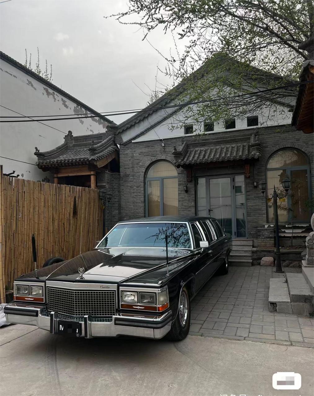 1987年的凯迪拉克海姆,不得不佩服当时的设计师和造车人的严谨,这样的