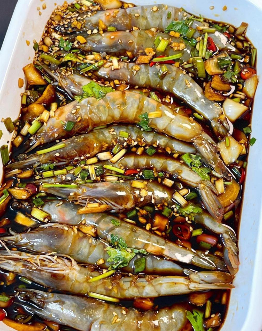 第一次做生呛虾意外的好吃到爆太解馋了,网红生腌虾看到别人吃我馋坏