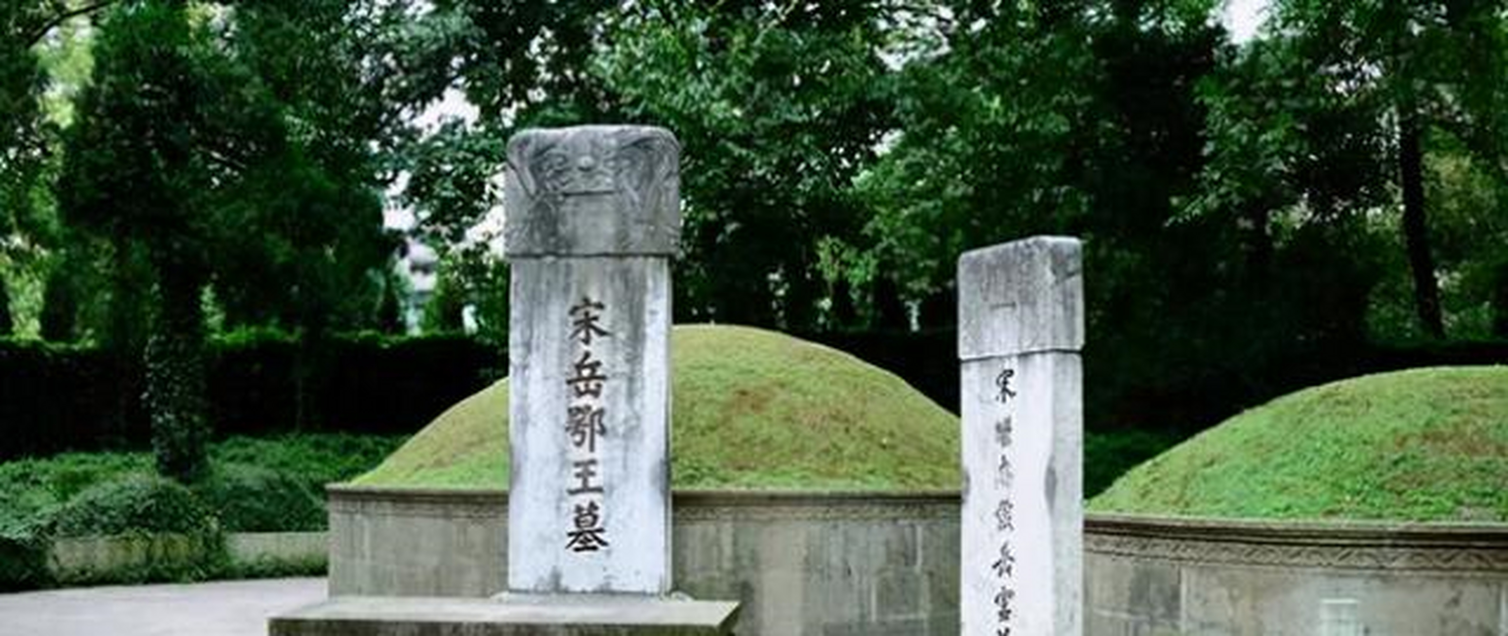 掌握吉林省军政大权的,是清朝贵族子弟熙洽,这位深受张作霖器重的满清