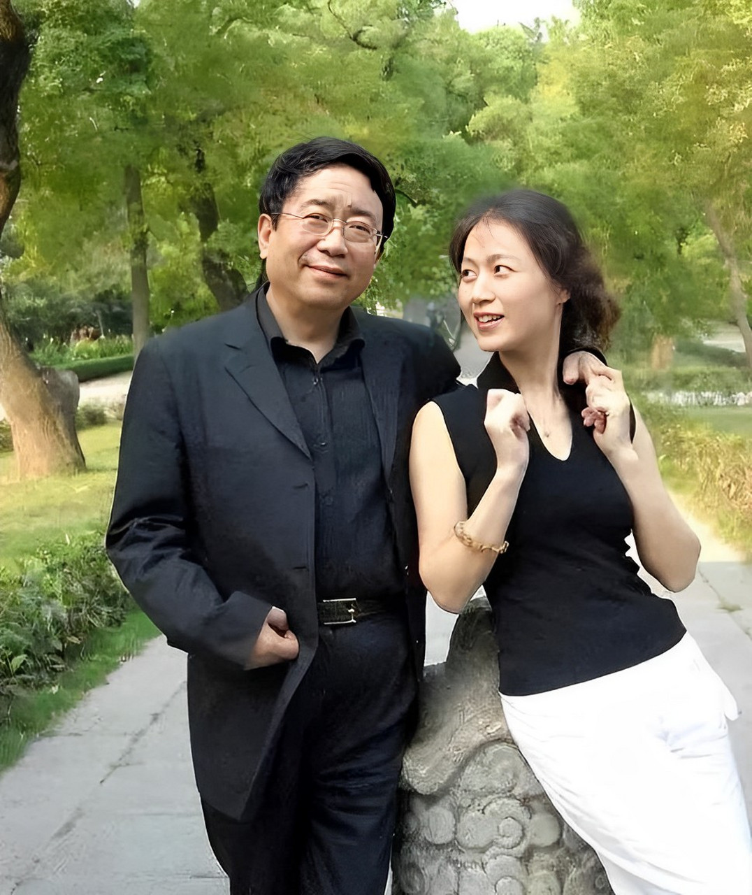 余秋雨和马兰结婚28年,无子女.网友感叹优秀基因白白浪费.