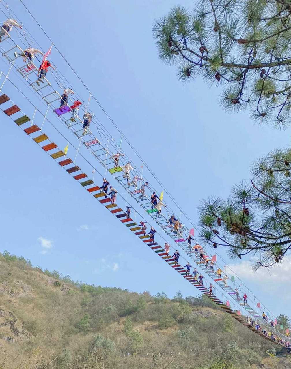 抚州灵谷峰|天空之镜玻璃观景台网红娱乐地[什么鬼] 一直听说抚州重新