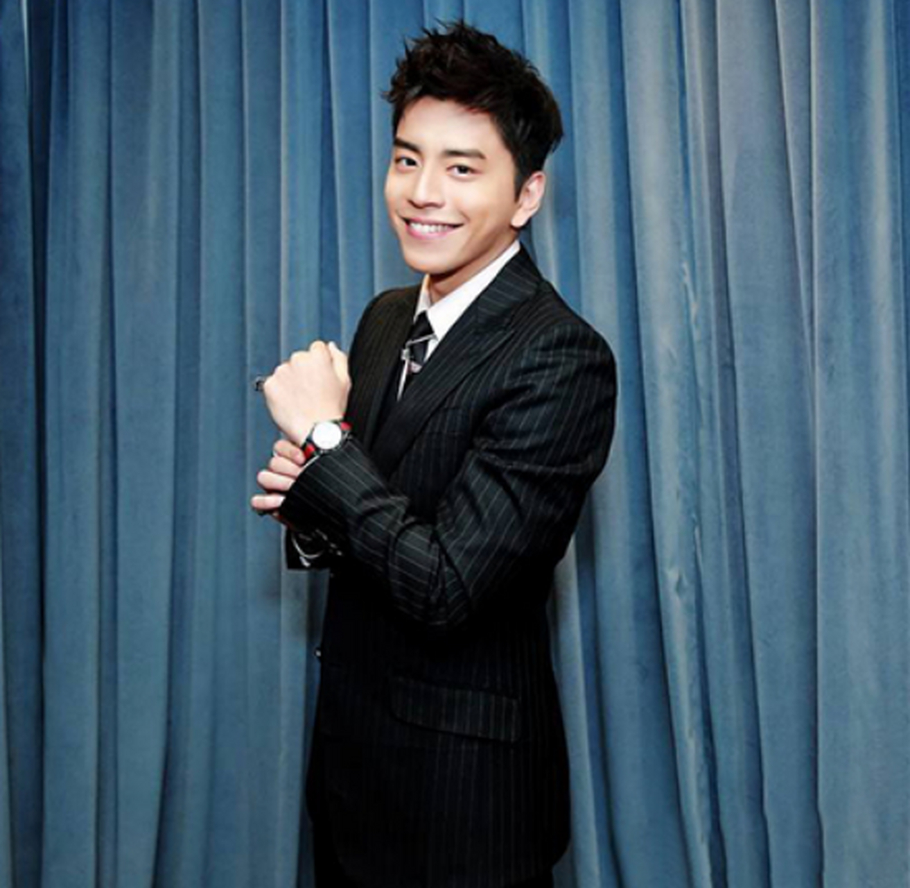 据悉,近期有网友发现,在蔡卓宜的社交平台中输入王大陆的名字是无法