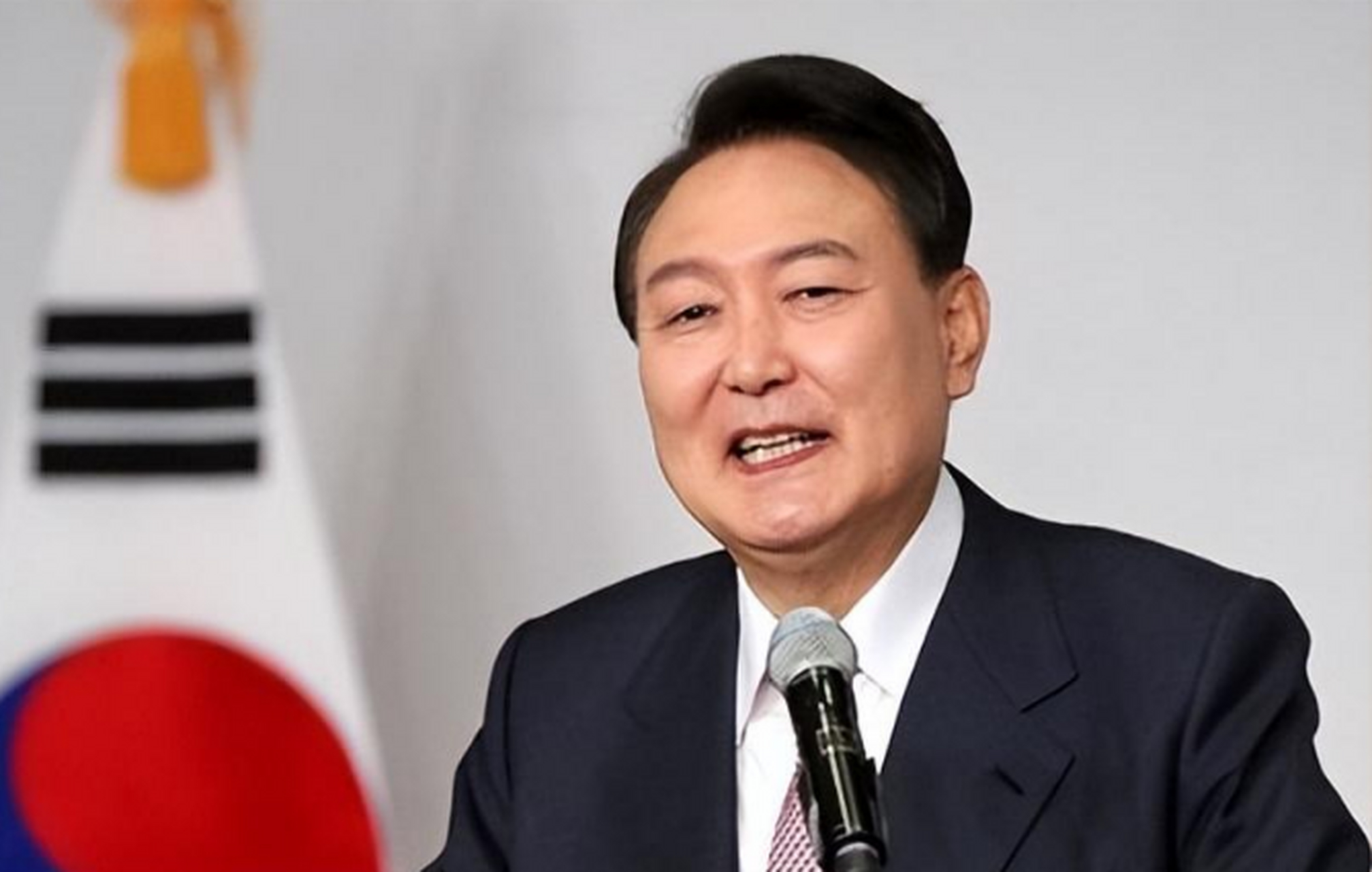 韩总统为拜登唱歌后,又讨好美国会,称长津湖战役是美军"奇迹".