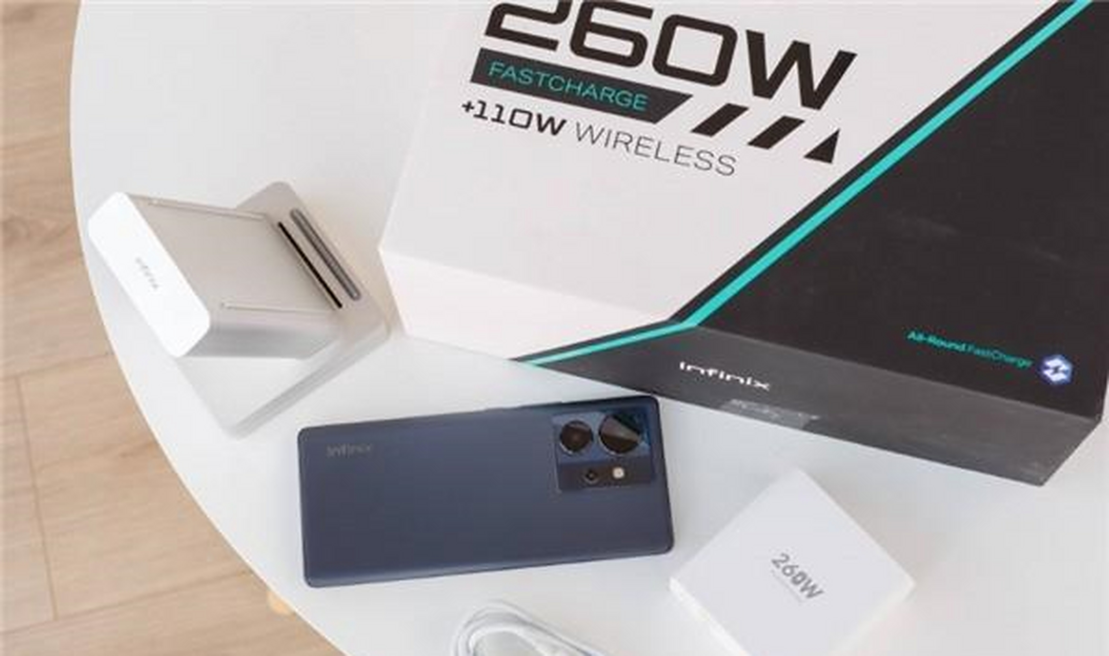 据博主i冰宇宙爆料,国产手机品牌传音infinix即将在note 30系列手机上